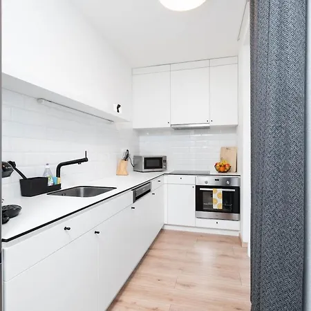 Mb With Parking Apartment