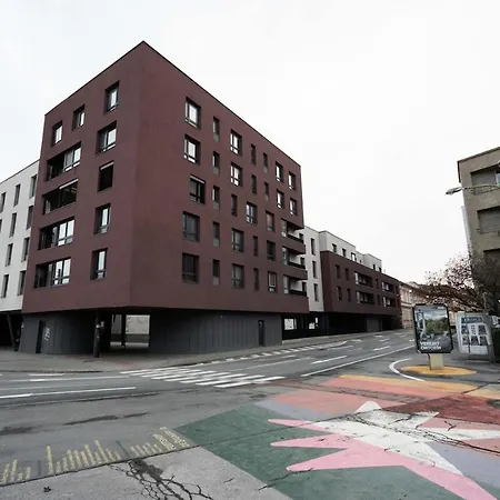 Mb With Parking